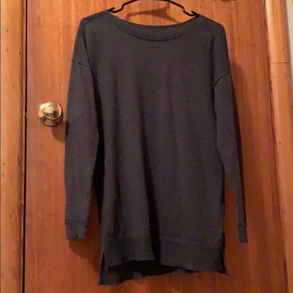 Charcoal gray long sleeve sweater